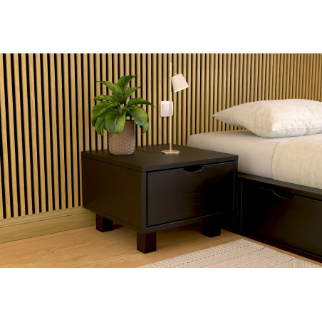 Mesita noche madera CUBO - barniz satinado negro