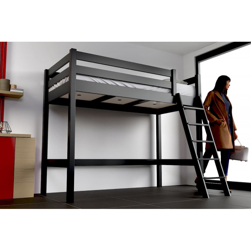 Lit haut ABC avec échelle inclinée 