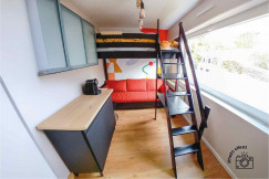 Letto a soppalco in legno Sylvia 90x200 con scala a mugnaio