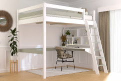 Cama alta de madera Sylvia 140x200 escalera inclinada