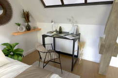 Piccola scrivania in legno Alban